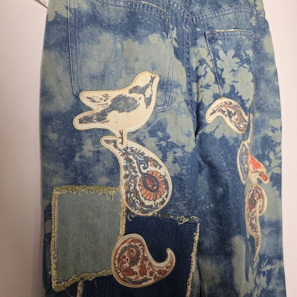 Free People We The Free Flying High Patched Flare Jeans NWT Size 31 Paisley Bird - Picture 4 of 9